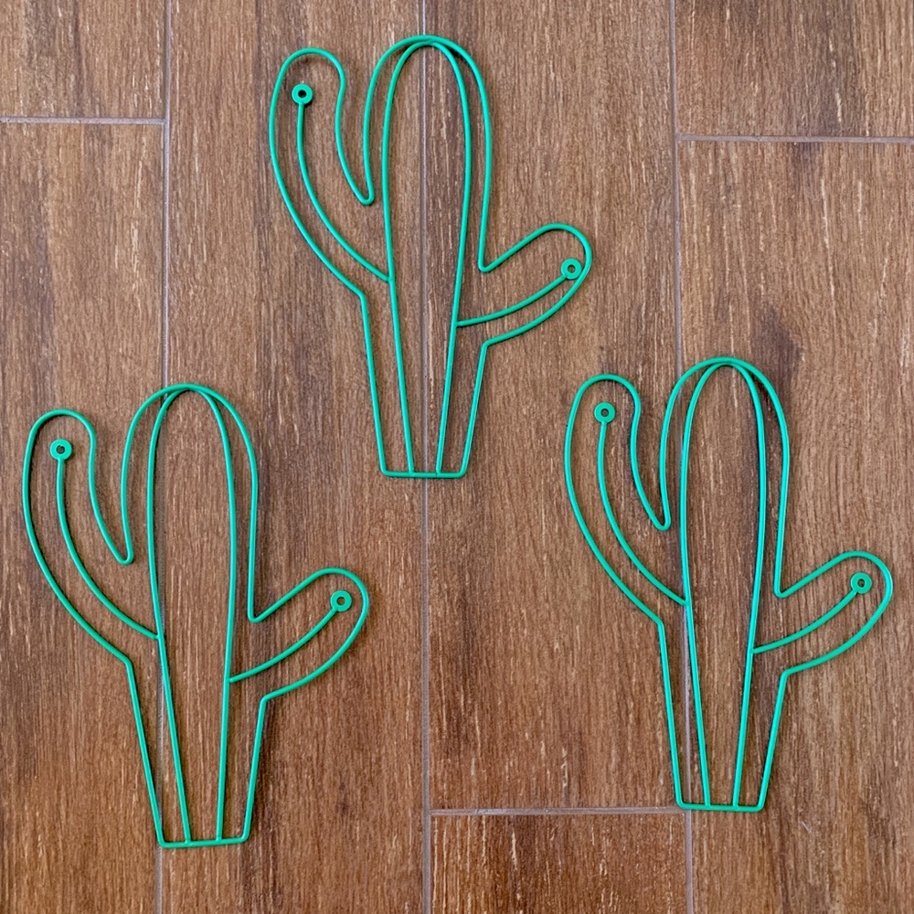 Set Of 3 Metal Cactus Wall Decor